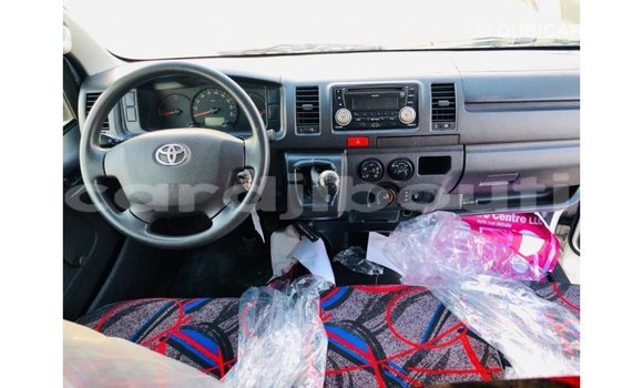 Buy Import Toyota Hiace White Car in Import - Dubai in Ali Sabieh Region Buy Import Toyota Hiace White Car in Import - Dubai in Ali Sabieh Region