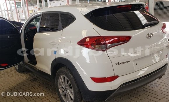 Buy Import Hyundai Tucson White Car in Import - Dubai in Ali Sabieh Region Buy Import Hyundai Tucson White Car in Import - Dubai in Ali Sabieh Region