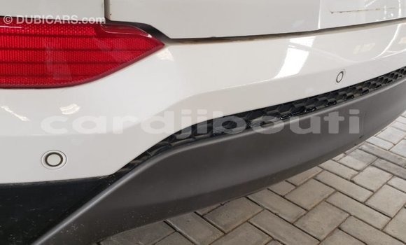 Buy Import Hyundai Tucson White Car in Import - Dubai in Ali Sabieh Region Buy Import Hyundai Tucson White Car in Import - Dubai in Ali Sabieh Region