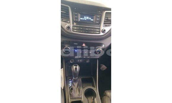 Buy Import Hyundai Tucson White Car in Import - Dubai in Ali Sabieh Region Buy Import Hyundai Tucson White Car in Import - Dubai in Ali Sabieh Region