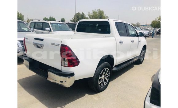 Buy Import Toyota Hilux White Car in Import - Dubai in Ali Sabieh Region Buy Import Toyota Hilux White Car in Import - Dubai in Ali Sabieh Region