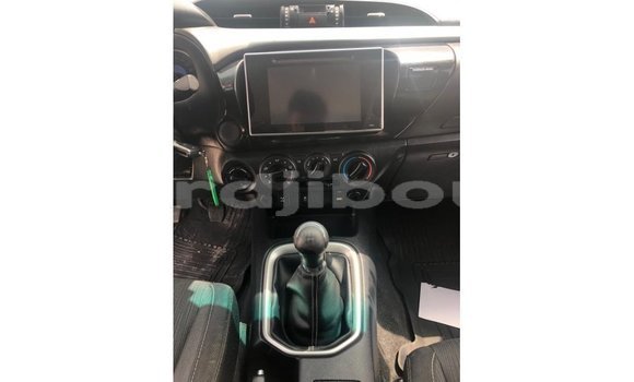 Buy Import Toyota Hilux White Car in Import - Dubai in Ali Sabieh Region Buy Import Toyota Hilux White Car in Import - Dubai in Ali Sabieh Region
