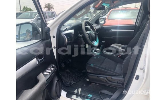 Buy Import Toyota Hilux White Car in Import - Dubai in Ali Sabieh Region Buy Import Toyota Hilux White Car in Import - Dubai in Ali Sabieh Region
