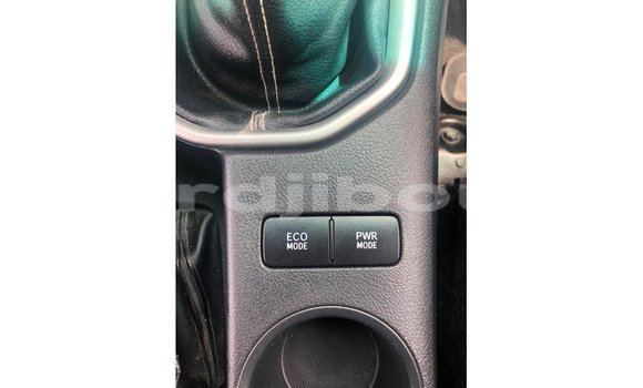 Buy Import Toyota Hilux White Car in Import - Dubai in Ali Sabieh Region Buy Import Toyota Hilux White Car in Import - Dubai in Ali Sabieh Region