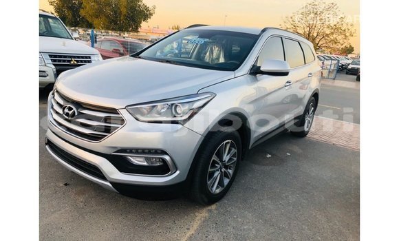 Buy Import Hyundai Santa Fe Other Car in Import - Dubai in Ali Sabieh Region Buy Import Hyundai Santa Fe Other Car in Import - Dubai in Ali Sabieh Region