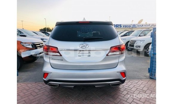 Buy Import Hyundai Santa Fe Other Car in Import - Dubai in Ali Sabieh Region Buy Import Hyundai Santa Fe Other Car in Import - Dubai in Ali Sabieh Region