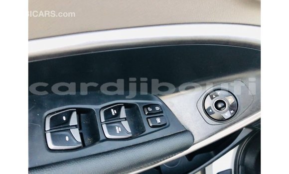 Buy Import Hyundai Santa Fe Other Car in Import - Dubai in Ali Sabieh Region Buy Import Hyundai Santa Fe Other Car in Import - Dubai in Ali Sabieh Region