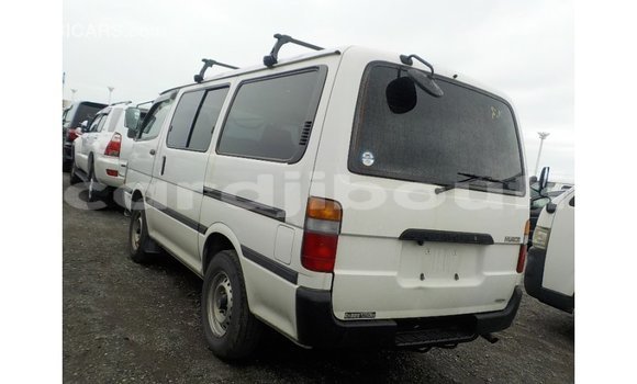 Buy Import Toyota Hiace White Car in Import - Dubai in Ali Sabieh Region Buy Import Toyota Hiace White Car in Import - Dubai in Ali Sabieh Region
