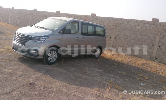 Buy Import Hyundai Accent Brown Car in Import - Dubai in Ali Sabieh Region Buy Import Hyundai Accent Brown Car in Import - Dubai in Ali Sabieh Region
