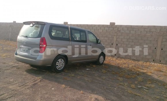 Buy Import Hyundai Accent Brown Car in Import - Dubai in Ali Sabieh Region Buy Import Hyundai Accent Brown Car in Import - Dubai in Ali Sabieh Region