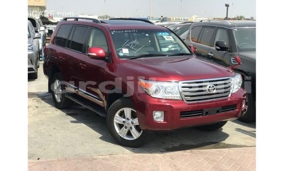Acheter Import Voiture Toyota Land Cruiser Rouge à Import - Dubai, Ali Sabieh Region Acheter Import Voiture Toyota Land Cruiser Rouge à Import - Dubai, Ali Sabieh Region