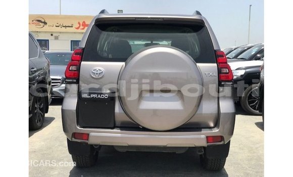 Acheter Import Voiture Toyota Prado Marron à Import - Dubai, Ali Sabieh Region Acheter Import Voiture Toyota Prado Marron à Import - Dubai, Ali Sabieh Region