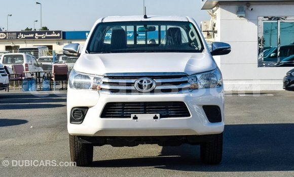 Buy Import Toyota Hilux White Car in Import - Dubai in Ali Sabieh Region Buy Import Toyota Hilux White Car in Import - Dubai in Ali Sabieh Region
