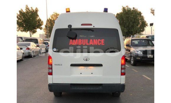 Buy Import Toyota Hiace White Car in Import - Dubai in Ali Sabieh Region Buy Import Toyota Hiace White Car in Import - Dubai in Ali Sabieh Region
