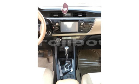 Buy Import Toyota Corolla White Car in Import - Dubai in Ali Sabieh Region Buy Import Toyota Corolla White Car in Import - Dubai in Ali Sabieh Region
