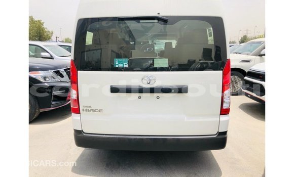 Buy Import Toyota Hiace White Car in Import - Dubai in Ali Sabieh Region Buy Import Toyota Hiace White Car in Import - Dubai in Ali Sabieh Region