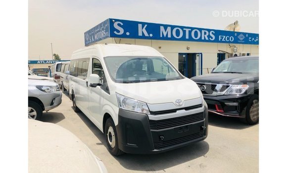 Buy Import Toyota Hiace White Car in Import - Dubai in Ali Sabieh Region Buy Import Toyota Hiace White Car in Import - Dubai in Ali Sabieh Region