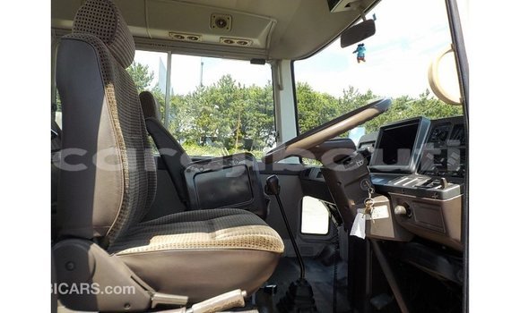 Buy Import Toyota Coaster White Car in Import - Dubai in Ali Sabieh Region Buy Import Toyota Coaster White Car in Import - Dubai in Ali Sabieh Region