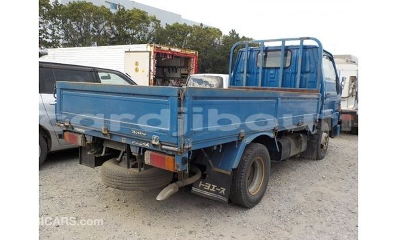 Buy Import Toyota Dyna Blue Car in Import - Dubai in Ali Sabieh Region Buy Import Toyota Dyna Blue Car in Import - Dubai in Ali Sabieh Region