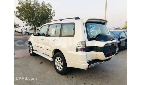 Buy Import Mitsubishi Pajero White Car in Import - Dubai in Ali Sabieh Region Buy Import Mitsubishi Pajero White Car in Import - Dubai in Ali Sabieh Region