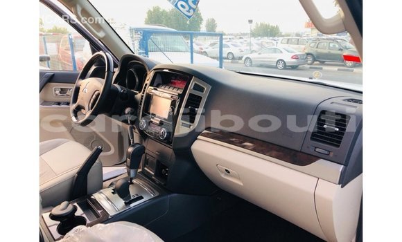 Buy Import Mitsubishi Pajero White Car in Import - Dubai in Ali Sabieh Region Buy Import Mitsubishi Pajero White Car in Import - Dubai in Ali Sabieh Region