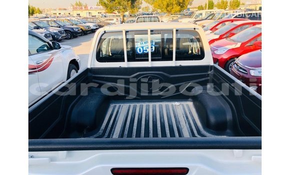 Buy Import Toyota Hilux White Car in Import - Dubai in Ali Sabieh Region Buy Import Toyota Hilux White Car in Import - Dubai in Ali Sabieh Region
