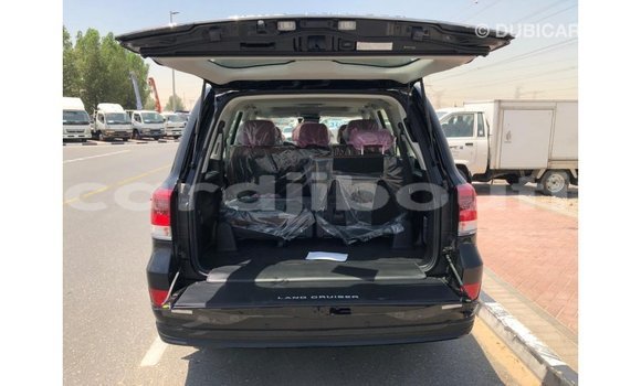 Buy Import Toyota Land Cruiser Black Car in Import - Dubai in Ali Sabieh Region Buy Import Toyota Land Cruiser Black Car in Import - Dubai in Ali Sabieh Region