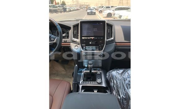 Buy Import Toyota Land Cruiser Black Car in Import - Dubai in Ali Sabieh Region Buy Import Toyota Land Cruiser Black Car in Import - Dubai in Ali Sabieh Region
