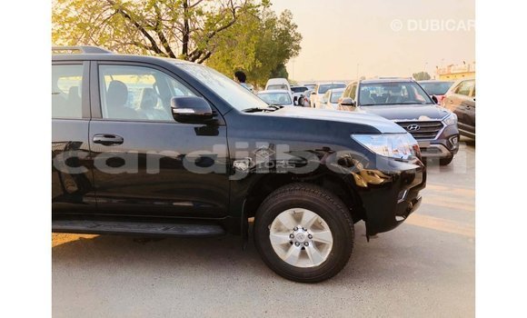 Buy Import Toyota Prado Black Car in Import - Dubai in Ali Sabieh Region Buy Import Toyota Prado Black Car in Import - Dubai in Ali Sabieh Region