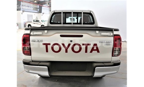 Acheter Import Voiture Toyota Hilux Blanc à Import - Dubai, Ali Sabieh Region Acheter Import Voiture Toyota Hilux Blanc à Import - Dubai, Ali Sabieh Region