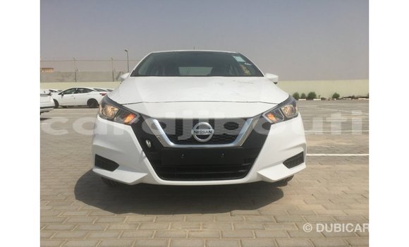 Acheter Import Voiture Nissan Sunny Blanc à Import - Dubai, Ali Sabieh Region Acheter Import Voiture Nissan Sunny Blanc à Import - Dubai, Ali Sabieh Region