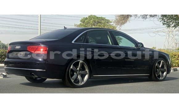 Acheter Import Voiture Audi A8 Bleu à Import - Dubai, Ali Sabieh Region Acheter Import Voiture Audi A8 Bleu à Import - Dubai, Ali Sabieh Region