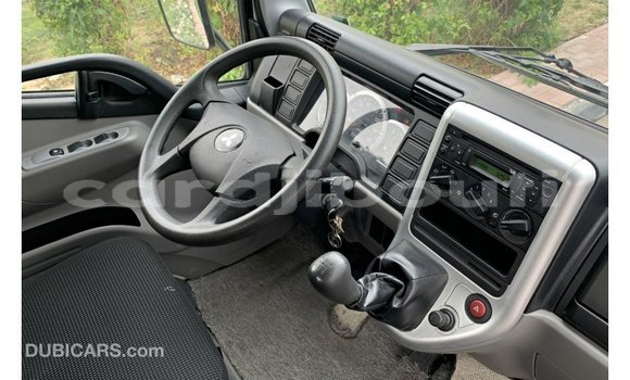 Acheter Import Voiture Mitsubishi Carisma Blanc à Import - Dubai, Ali Sabieh Region Acheter Import Voiture Mitsubishi Carisma Blanc à Import - Dubai, Ali Sabieh Region