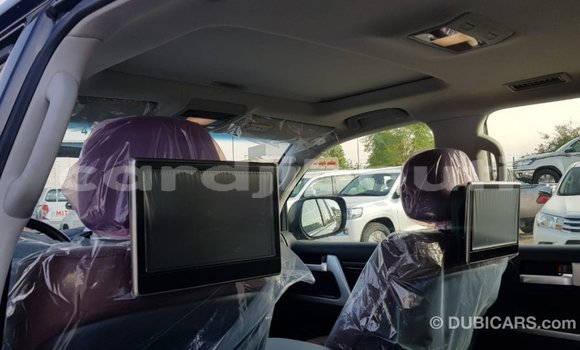 Acheter Import Voiture Toyota Land Cruiser Noir à Import - Dubai, Ali Sabieh Region Acheter Import Voiture Toyota Land Cruiser Noir à Import - Dubai, Ali Sabieh Region