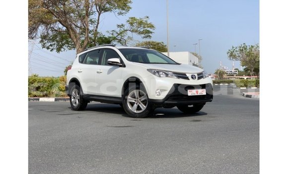 Acheter Import Voiture Toyota 4Runner Blanc à Import - Dubai, Ali Sabieh Region