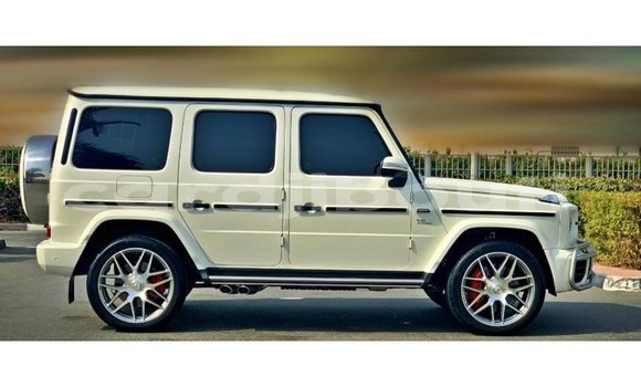 Acheter Import Voiture Mercedes-Benz 190 Blanc à Import - Dubai, Ali Sabieh Region Acheter Import Voiture Mercedes-Benz 190 Blanc à Import - Dubai, Ali Sabieh Region