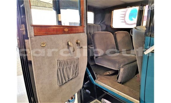 Buy Import Buick Electra Blue Car in Import - Dubai in Ali Sabieh Region Buy Import Buick Electra Blue Car in Import - Dubai in Ali Sabieh Region