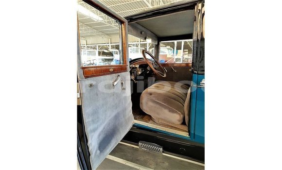 Buy Import Buick Electra Blue Car in Import - Dubai in Ali Sabieh Region Buy Import Buick Electra Blue Car in Import - Dubai in Ali Sabieh Region