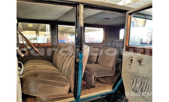 Buy Import Buick Electra Blue Car in Import - Dubai in Ali Sabieh Region Buy Import Buick Electra Blue Car in Import - Dubai in Ali Sabieh Region