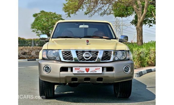 Acheter Import Voiture Nissan Patrol Beige à Import - Dubai, Ali Sabieh Region Acheter Import Voiture Nissan Patrol Beige à Import - Dubai, Ali Sabieh Region