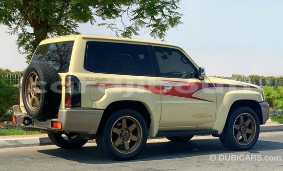 Acheter Import Voiture Nissan Patrol Beige à Import - Dubai, Ali Sabieh Region Acheter Import Voiture Nissan Patrol Beige à Import - Dubai, Ali Sabieh Region