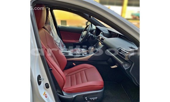 Acheter Import Voiture Lexus IS Blanc à Import - Dubai, Ali Sabieh Region Acheter Import Voiture Lexus IS Blanc à Import - Dubai, Ali Sabieh Region