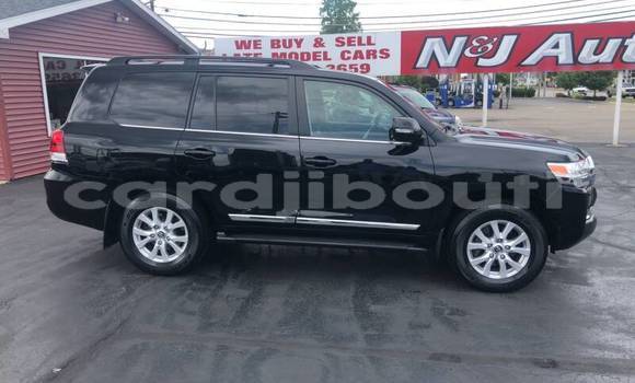 Acheter Occasion Voiture Toyota Land Cruiser Noir à 'Ali Sabieh, Ali Sabieh Region Acheter Occasion Voiture Toyota Land Cruiser Noir à 'Ali Sabieh, Ali Sabieh Region