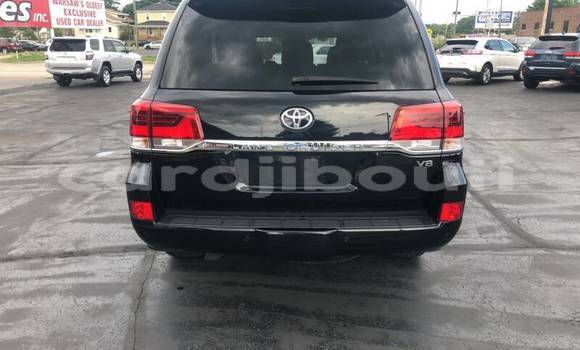 Acheter Occasion Voiture Toyota Land Cruiser Noir à 'Ali Sabieh, Ali Sabieh Region Acheter Occasion Voiture Toyota Land Cruiser Noir à 'Ali Sabieh, Ali Sabieh Region