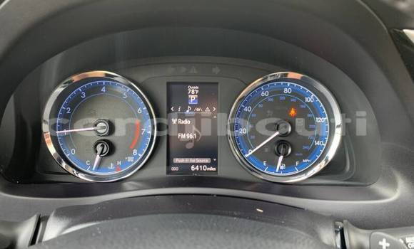 Acheter Occasion Voiture Toyota Corolla Rouge à 'Ali Sabieh, Ali Sabieh Region Acheter Occasion Voiture Toyota Corolla Rouge à 'Ali Sabieh, Ali Sabieh Region