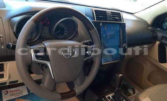 Acheter Occasion Voiture Toyota Land Cruiser Prado Gris à 'Ali Sabieh, Ali Sabieh Region Acheter Occasion Voiture Toyota Land Cruiser Prado Gris à 'Ali Sabieh, Ali Sabieh Region