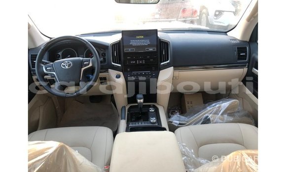 Buy Import Toyota Land Cruiser Black Car in Import - Dubai in Ali Sabieh Region Buy Import Toyota Land Cruiser Black Car in Import - Dubai in Ali Sabieh Region