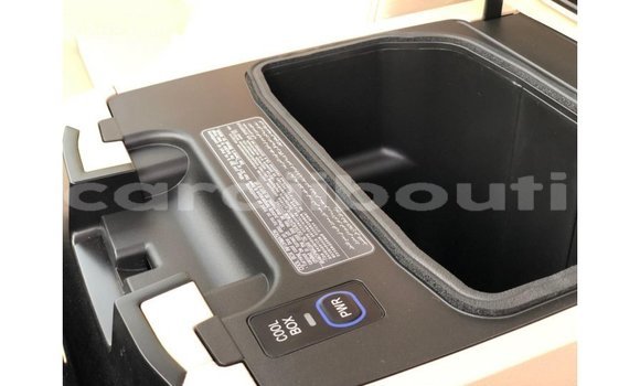 Buy Import Toyota Land Cruiser Black Car in Import - Dubai in Ali Sabieh Region Buy Import Toyota Land Cruiser Black Car in Import - Dubai in Ali Sabieh Region
