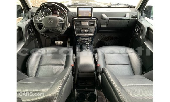 Acheter Import Voiture Mercedes-Benz 190 Bleu à Import - Dubai, Ali Sabieh Region Acheter Import Voiture Mercedes-Benz 190 Bleu à Import - Dubai, Ali Sabieh Region