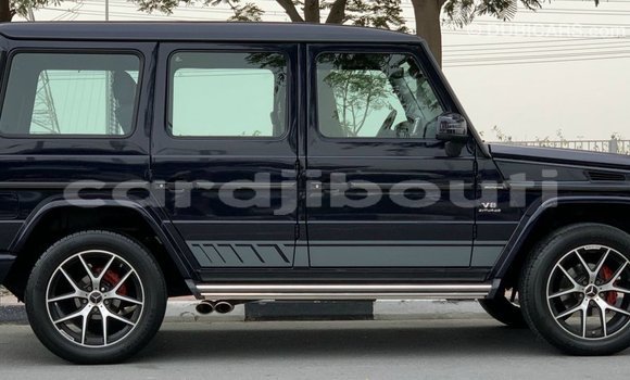 Acheter Import Voiture Mercedes-Benz 190 Bleu à Import - Dubai, Ali Sabieh Region Acheter Import Voiture Mercedes-Benz 190 Bleu à Import - Dubai, Ali Sabieh Region